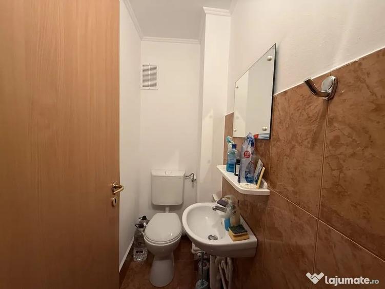 Apartament cu 4 camere decomandat în Ultracentral