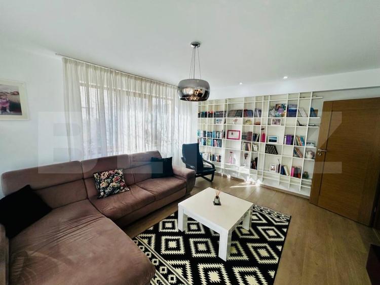 Casă individuală cu 5 camere cu Teren 237 Mp în Florești