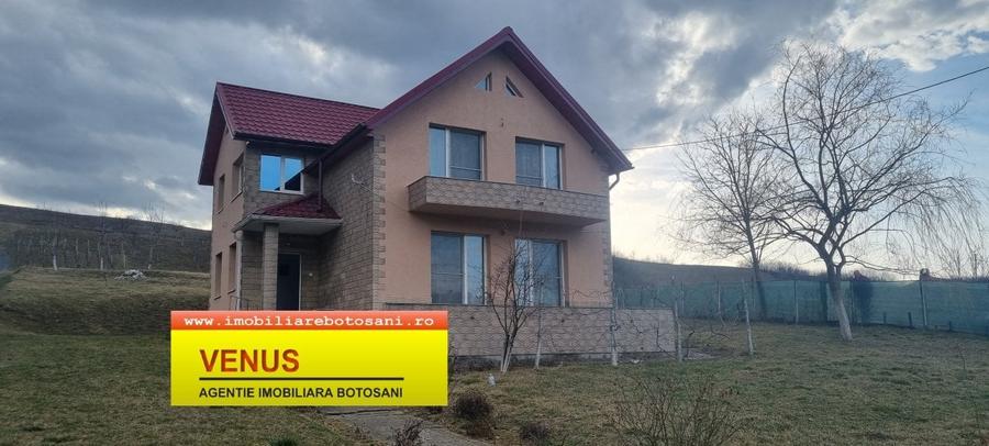 Casă individuală cu 5 camere cu Teren 1140 Mp în Periferie