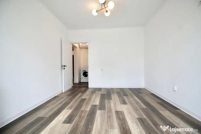 Apartament cu 3 camere decomandat în Teiul Doamnei