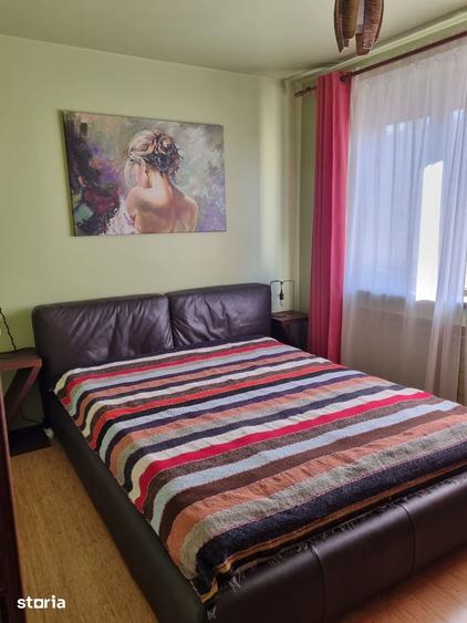 Apartament cu 3 camere în Vatra Luminoasă