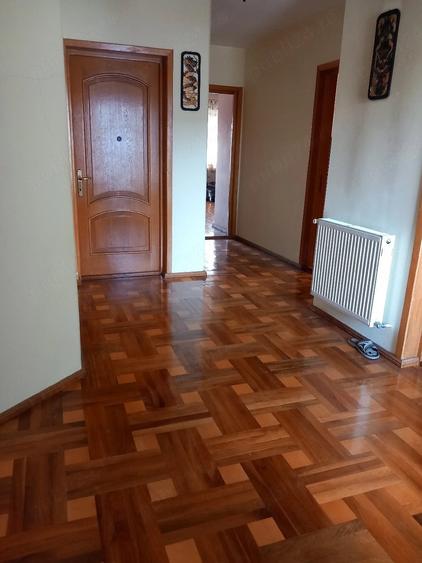 Casă cu Teren 500 Mp în Craiovei