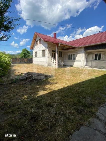 Casă cu 4 camere cu Teren 639 Mp în Prundu Bârgăului