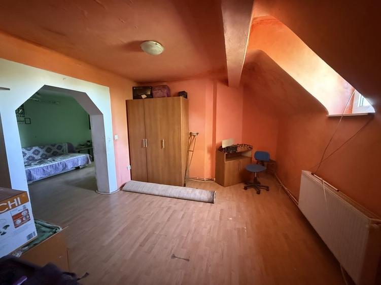 Apartament cu 4 camere în Central