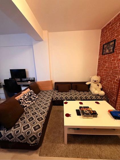Apartament cu 2 camere semidecomandat în Fundeni