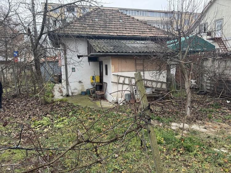 Casă cu 2 camere în Ultracentral
