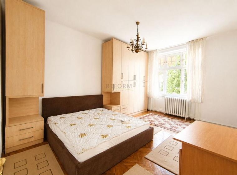 Apartament cu 3 camere decomandat în Dosu Bricii