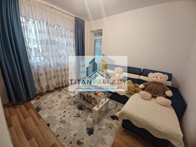 Apartament cu 2 camere decomandat în Titan