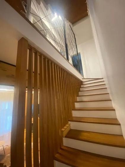 Casă cu 4 camere cu Teren 180 Mp în Râșnov
