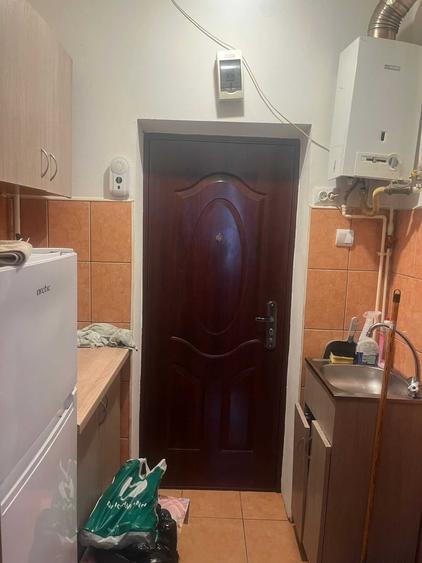 Garsonieră decomandată în Astra