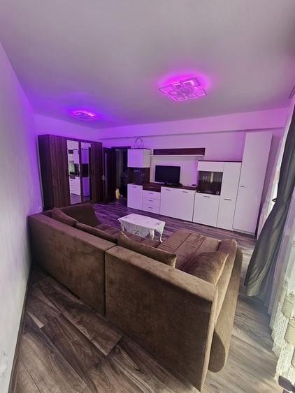 Apartament cu 2 camere decomandat în Metalurgiei