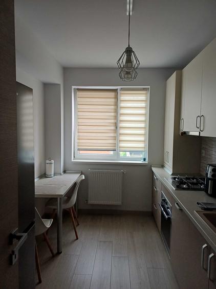 Apartament cu 2 camere decomandat în Cârcea