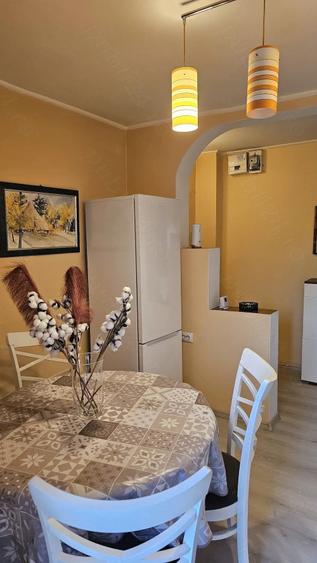 Apartament cu 2 camere decomandat în Ștrand