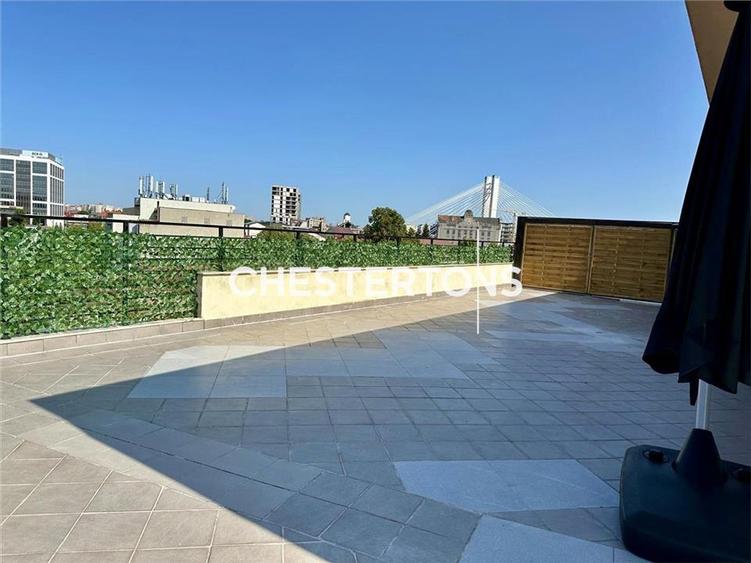 Penthouse cu 4 camere decomandat, mobilat în Grozăvești
