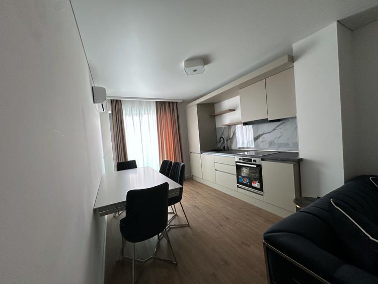 Apartament cu 3 camere semidecomandat în Zorilor
