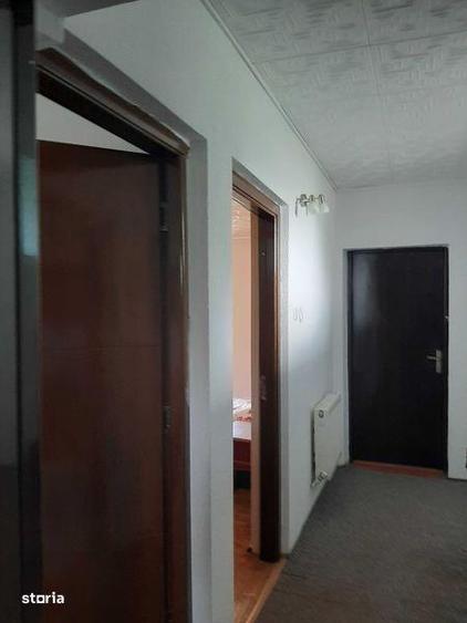 Casă cu 4 camere decomandat cu Teren 100 Mp în Central