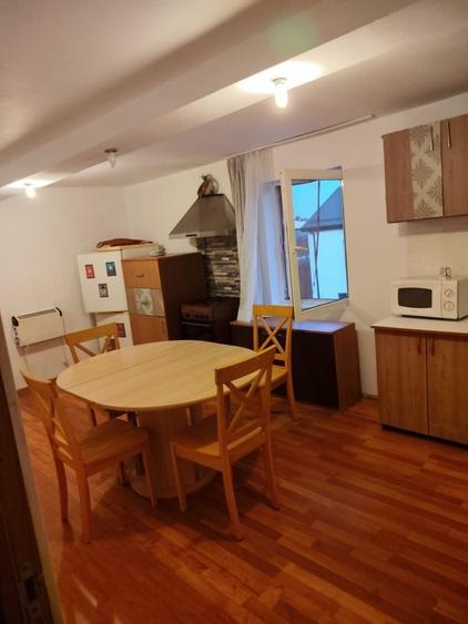Inchiriez apartament - 1