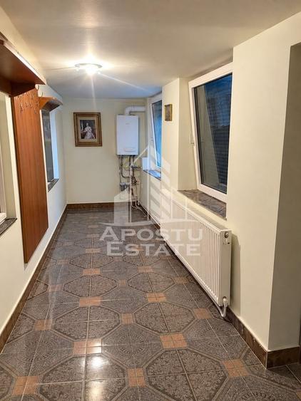 Casă individuală cu 3 camere cu Canalizare în Pârneava