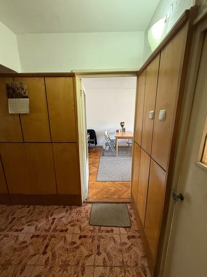 Apartament cu 3 camere decomandat în Micro 17