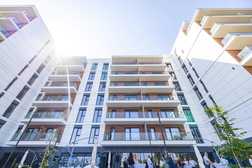 Apartament cu 2 camere semidecomandat, mobilat în Dămăroaia