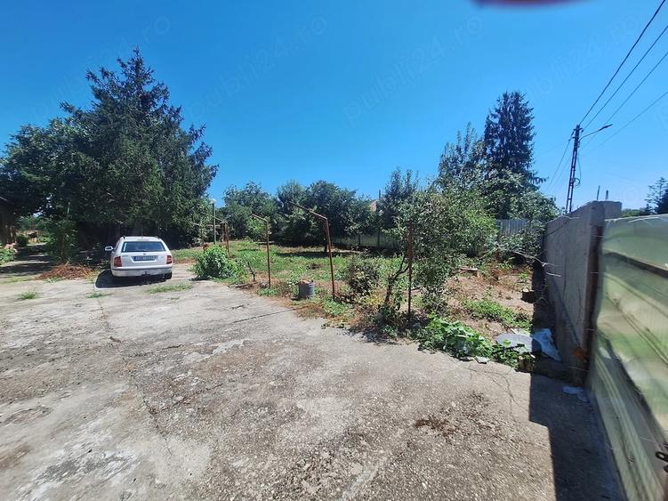 Casă cu 4 camere cu Teren 3400 Mp în Zădăriciu