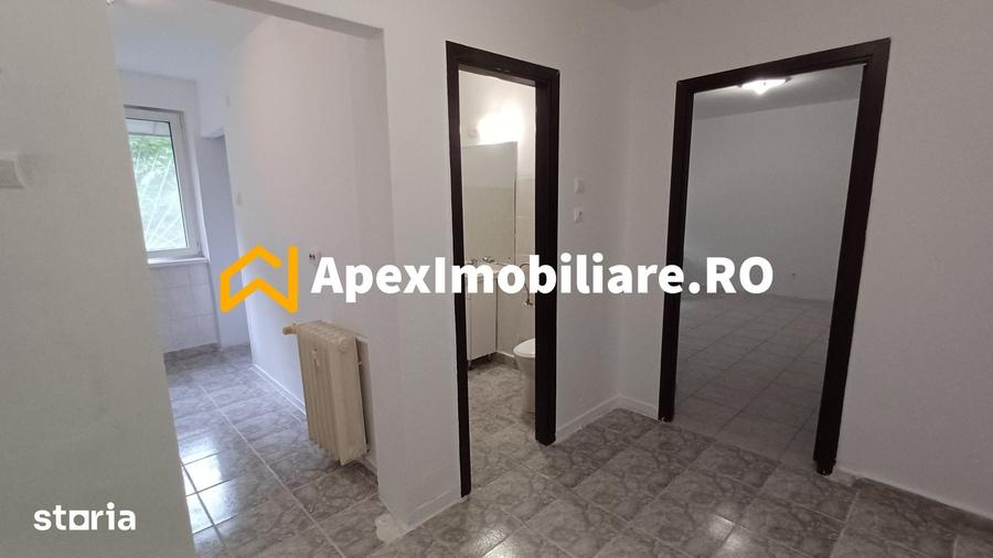 Garsonieră decomandată în Drumul Taberei