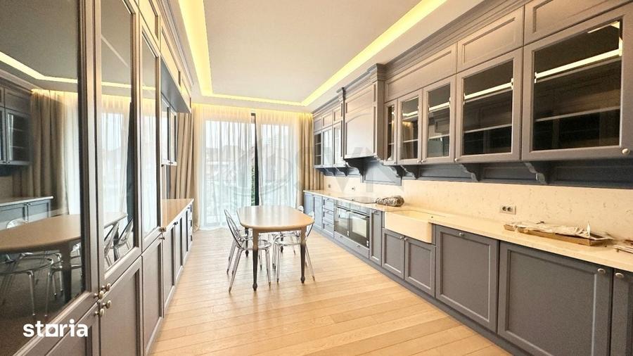 Apartament cu 5 camere în Aviatorilor