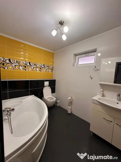 Casă cu 4 camere cu Teren 505 Mp în Mamaia