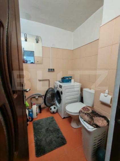 Apartament cu 4 camere decomandat, mobilat în Independenței