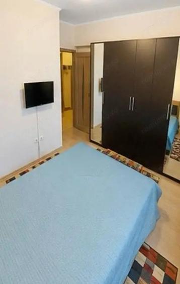 Apartament cu 2 camere decomandat, mobilat în Casa de Cultură