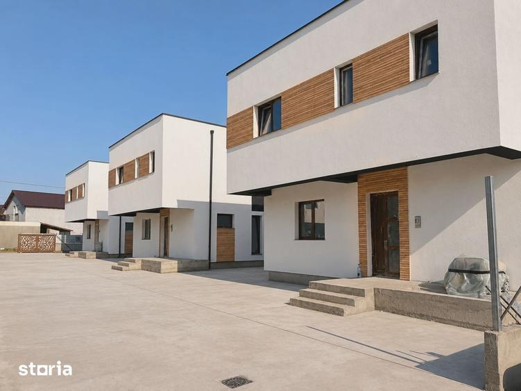 Casă cu 5 camere cu Teren 213 Mp în Lumina