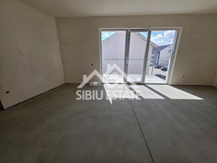 Apartament cu 4 camere decomandat în Șelimbăr