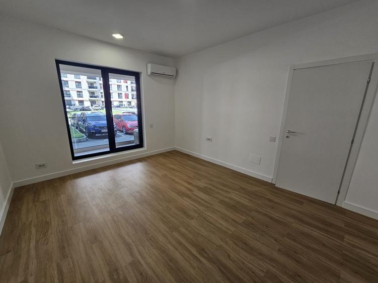 Apartament cu 3 camere decomandat în Lujerului