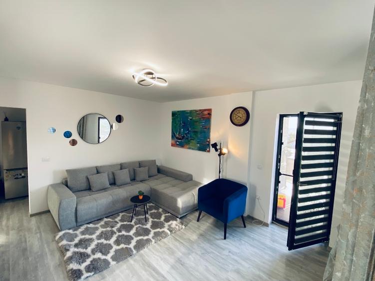 Apartament cu 2 camere decomandat în Valea Lupului