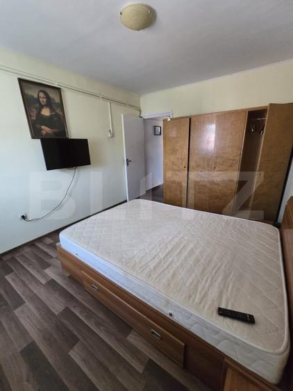 Apartament cu 3 camere, 70 mp, zona Reghin - 2