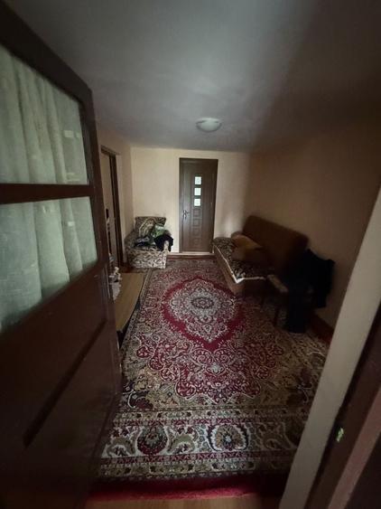 Casă cu 4 camere în Șișești