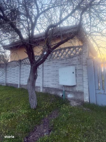 Casă cu 3 camere cu Teren 1090 Mp în Pielești