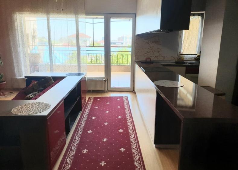 Apartament cu 3 camere decomandat în Zorilor