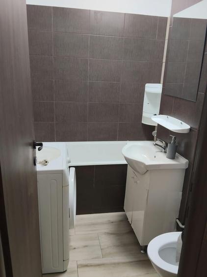Garsonieră semidecomandată în Titan