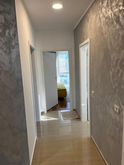Apartament cu 3 camere decomandat, mobilat în Aradului