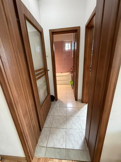 Apartament cu 2 camere semidecomandat în Sud