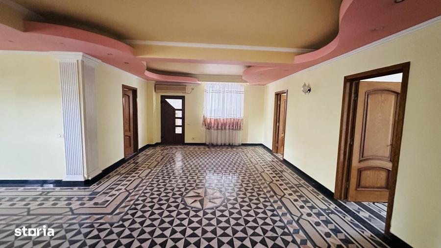 Casă cu 4 camere în Buriaș