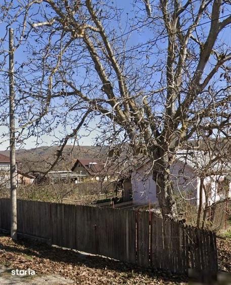 Casă cu 2 camere cu Teren 50 Mp în Davidești