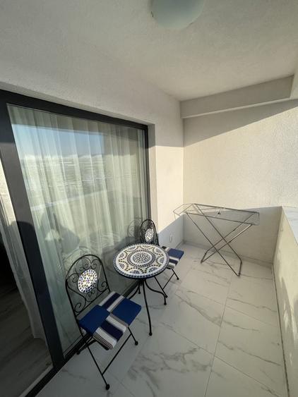 Apartament cu 2 camere decomandat în Calea București