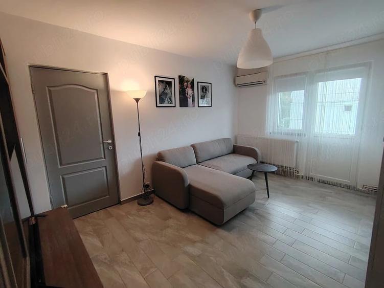 Apartament cu 2 camere semidecomandat în Central