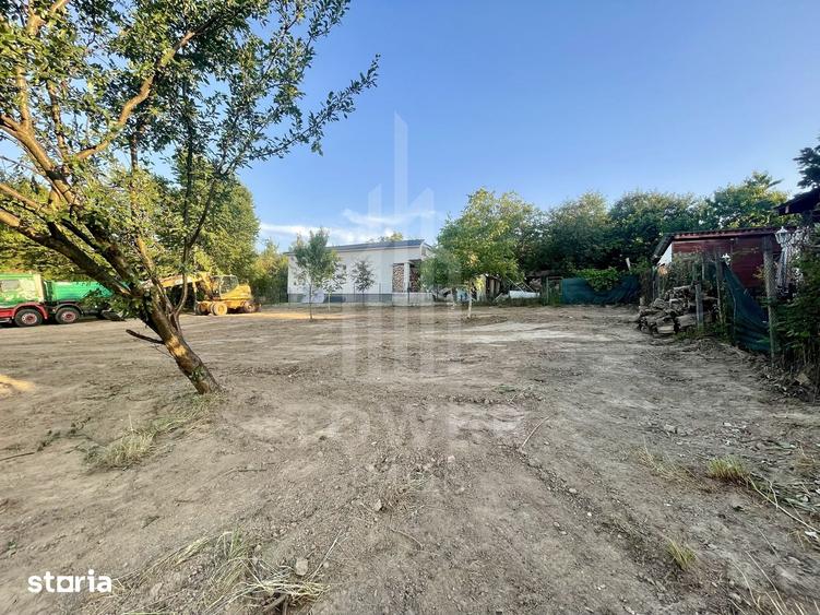 Teren de 878 mp, în Sadu