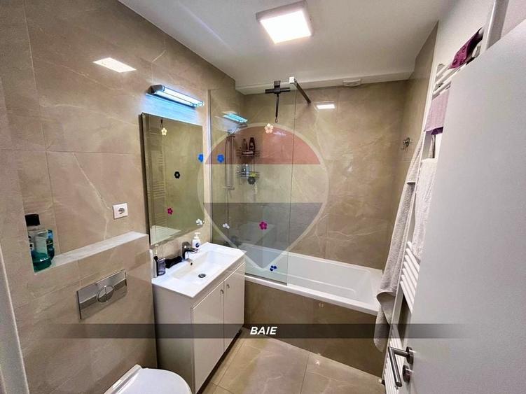 Apartament cu 3 camere decomandat, mobilat în Valea Roșie