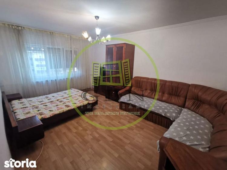 Apartament cu 3 camere decomandat în Decebal