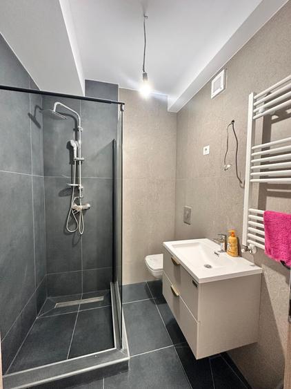 Apartament cu 3 camere decomandat în Albert
