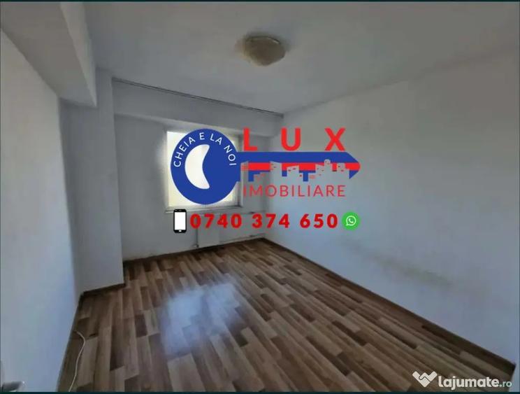 Apartament cu 2 camere decomandat în Pelican